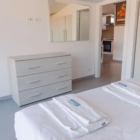 Apartamento La Terrazza Di Massimo - Italian Homing Padenghe sul Garda